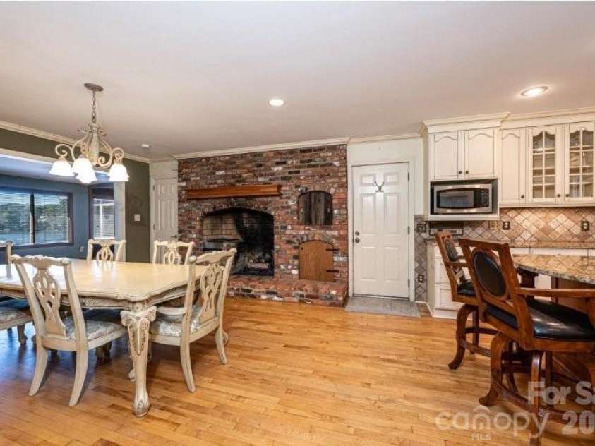 10 Riverview Circle, Granite Falls, NC 28630.  MLS# CAR4310334, YatesRealty ID 9426. 