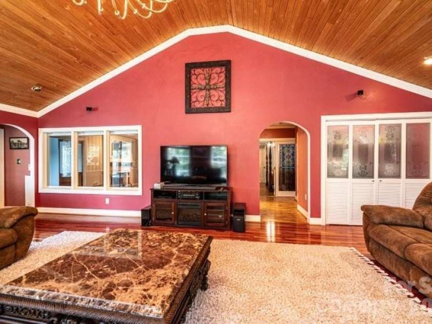 10 Riverview Circle, Granite Falls, NC 28630.  MLS# CAR4310334, YatesRealty ID 9426. 
