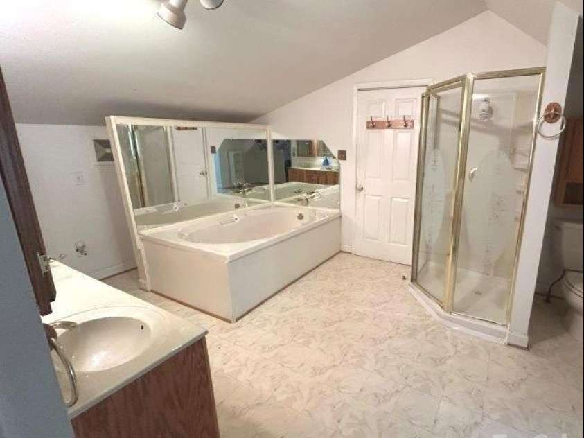 10 Riverview Circle, Granite Falls, NC 28630.  MLS# CAR4310334, YatesRealty ID 9426. 