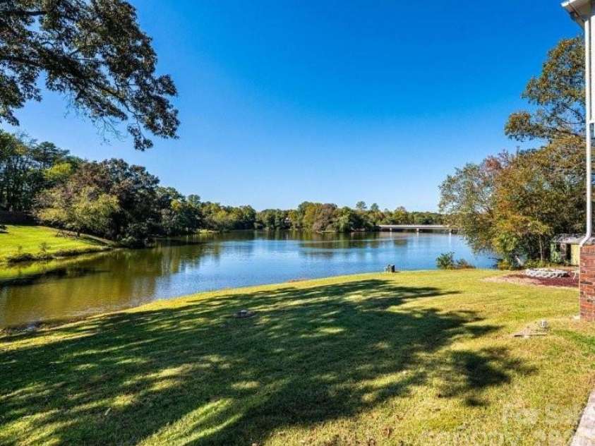 10 Riverview Circle, Granite Falls, NC 28630.  MLS# CAR4310334, YatesRealty ID 9426. 