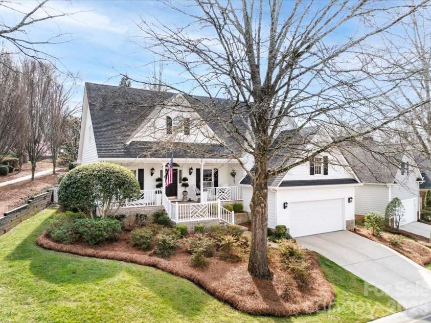 6203 Kensington Gardens Court, Charlotte, NC 28277.  MLS# CAR4343477, YatesRealty ID 9426. Welcome to 6203 Kensington Gardens Ct. 