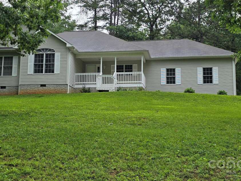 221 Flat Branch Trail, Mill Spring, NC 28756.  MLS# CAR4271037, YatesRealty ID 9427. 