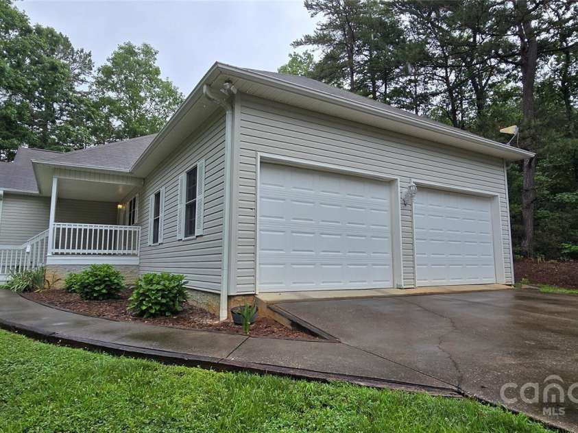 221 Flat Branch Trail, Mill Spring, NC 28756.  MLS# CAR4271037, YatesRealty ID 9427. 