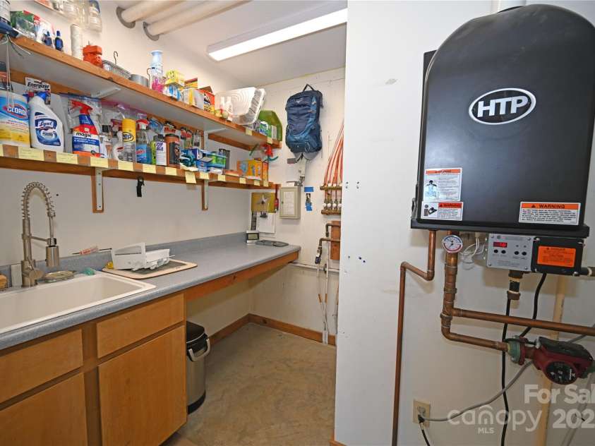 1147 Deerfield Drive, Hot Springs, NC 28743.  MLS# CAR4237237, YatesRealty ID 9428. 