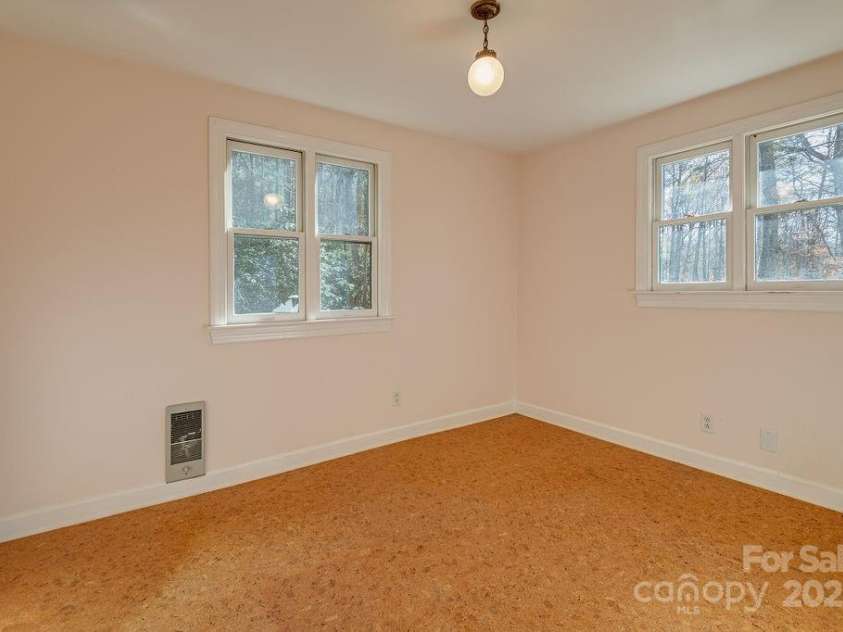 14 Woods Drive, Fairview, NC 28730.  MLS# CAR4223729, YatesRealty ID 9429. Bedroom 3