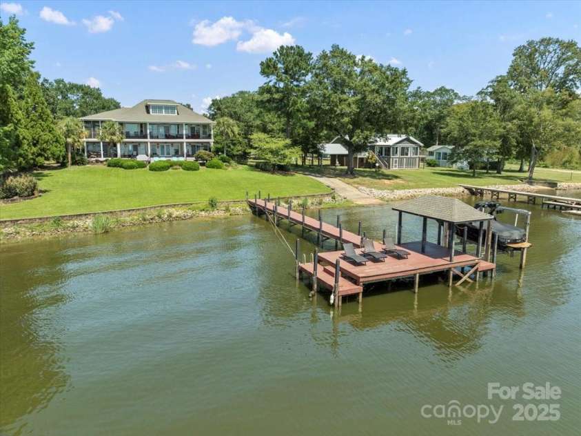2429 Singleton Point, Liberty Hill, SC 29074.  MLS# CAR4297932, YatesRealty ID 9429. 