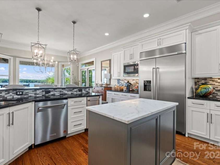 2429 Singleton Point, Liberty Hill, SC 29074.  MLS# CAR4297932, YatesRealty ID 9429. 