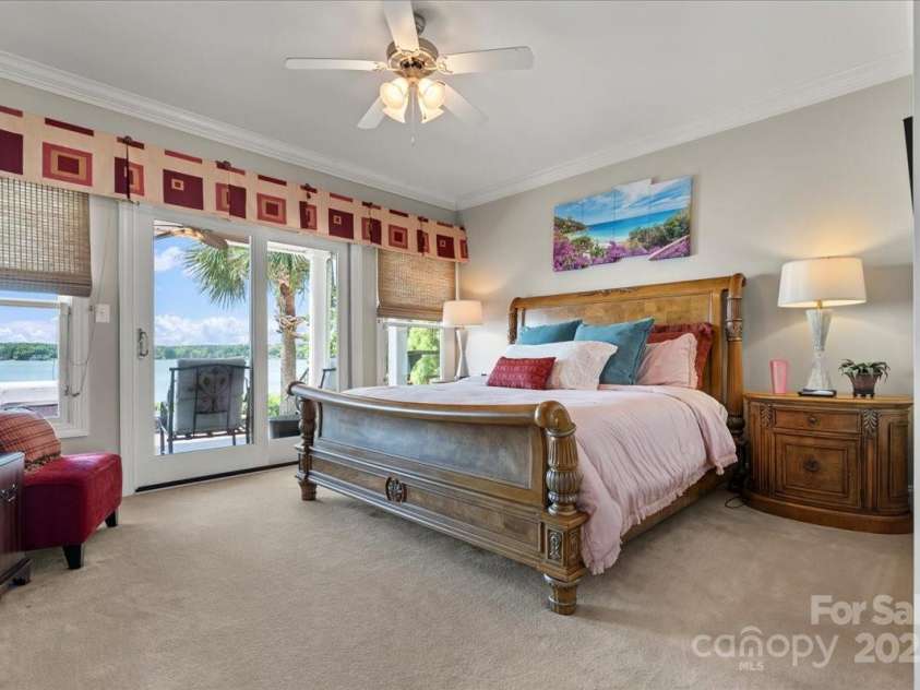 2429 Singleton Point, Liberty Hill, SC 29074.  MLS# CAR4297932, YatesRealty ID 9429. 