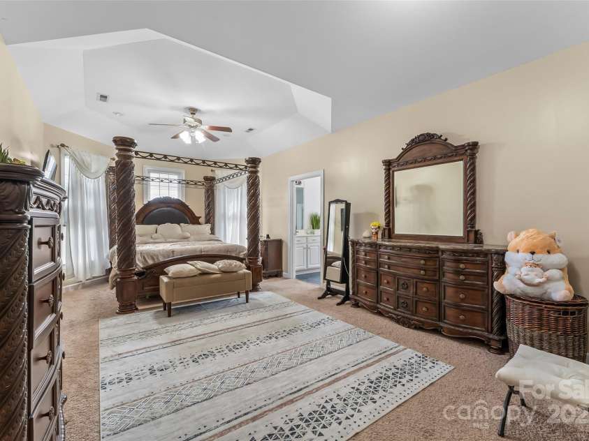 1825 Smyre Farm Road, Newton, NC 28658.  MLS# CAR4258103, YatesRealty ID 943. 