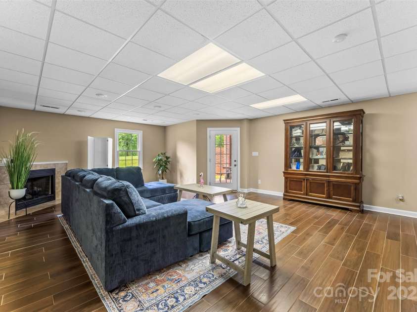 1825 Smyre Farm Road, Newton, NC 28658.  MLS# CAR4258103, YatesRealty ID 943. 