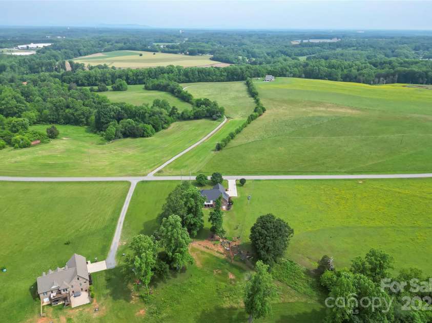 1825 Smyre Farm Road, Newton, NC 28658.  MLS# CAR4258103, YatesRealty ID 943. 