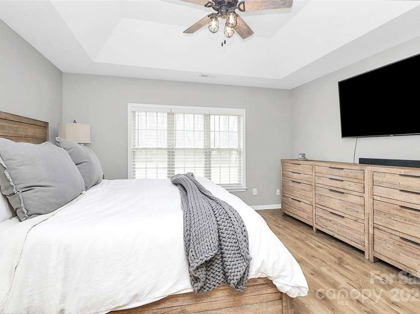 13930 Thompson Road, Mint Hill, NC 28227.  MLS# CAR4232269, YatesRealty ID 9430. Spacious Primary bedroom