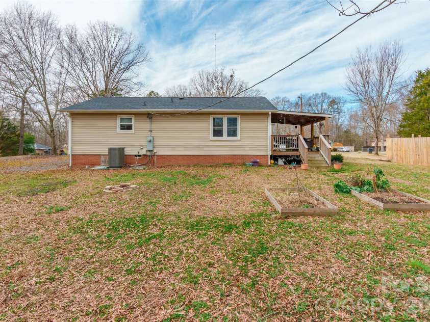 333 Kennerly Drive, Indian Trail, NC 28079.  MLS# CAR4340381, YatesRealty ID 9430. 