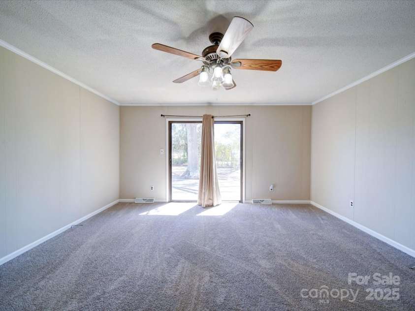 4401 Coachwood Lane, Gastonia, NC 28056.  MLS# CAR4234565, YatesRealty ID 9432. 