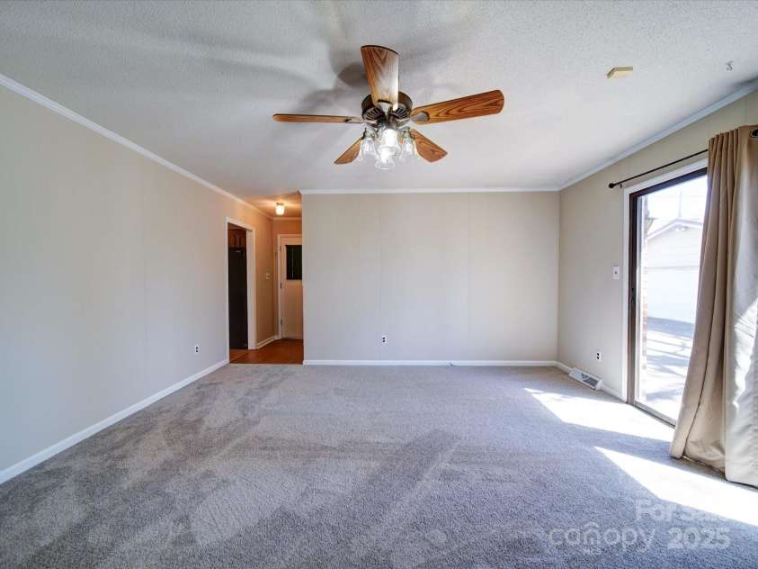 4401 Coachwood Lane, Gastonia, NC 28056.  MLS# CAR4234565, YatesRealty ID 9432. 