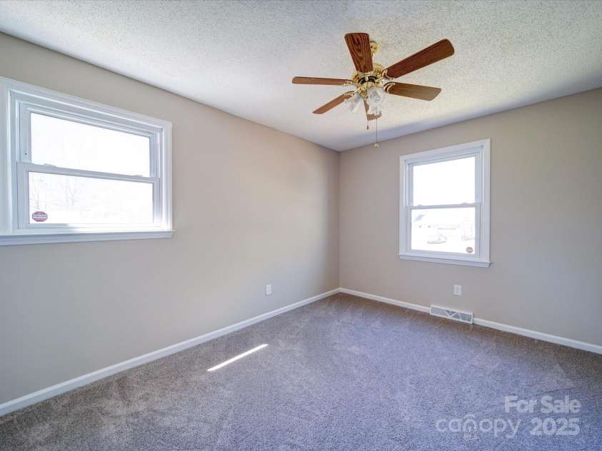 4401 Coachwood Lane, Gastonia, NC 28056.  MLS# CAR4234565, YatesRealty ID 9432. 