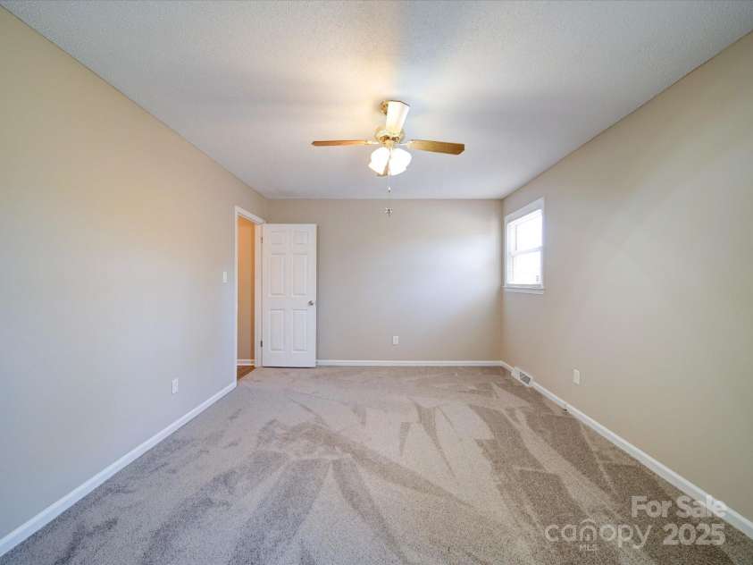 4401 Coachwood Lane, Gastonia, NC 28056.  MLS# CAR4234565, YatesRealty ID 9432. 