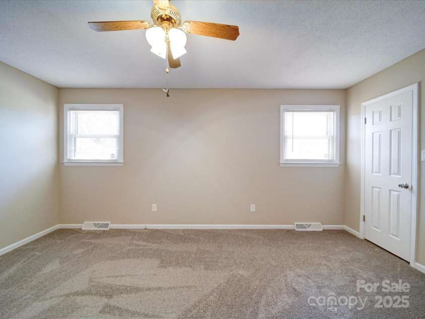4401 Coachwood Lane, Gastonia, NC 28056.  MLS# CAR4234565, YatesRealty ID 9432. 