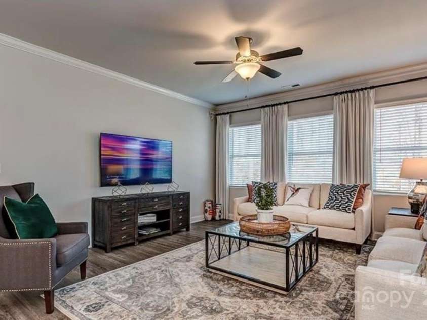 4505 Grove Manor Drive, Waxhaw, NC 28173.  MLS# CAR4303200, YatesRealty ID 9432. Great Room