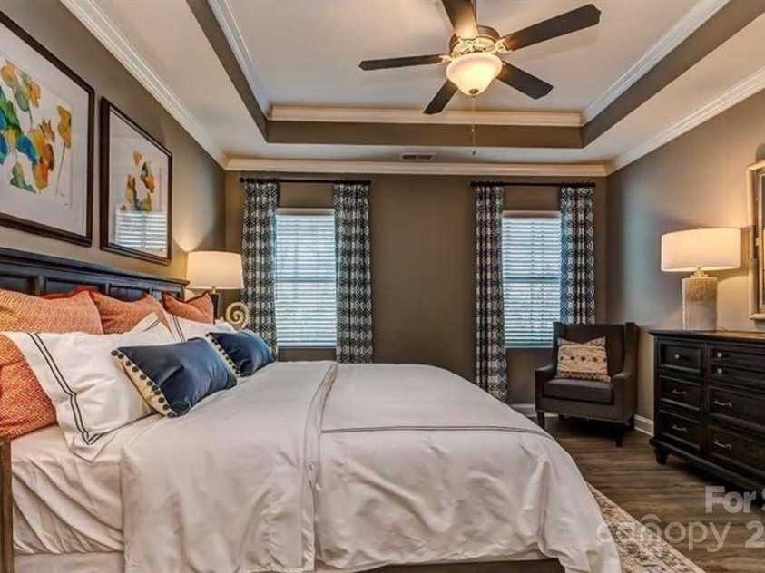 4505 Grove Manor Drive, Waxhaw, NC 28173.  MLS# CAR4303200, YatesRealty ID 9432. Primary Bedroom