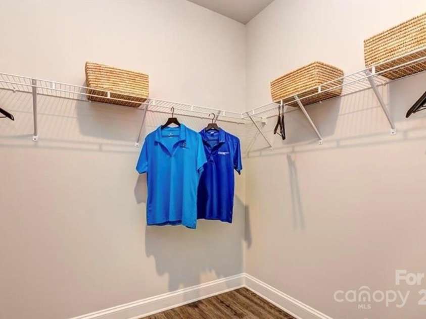4505 Grove Manor Drive, Waxhaw, NC 28173.  MLS# CAR4303200, YatesRealty ID 9432. Primary Closet