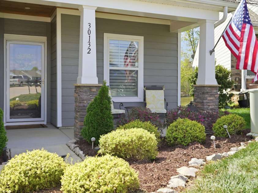 30132 Turtle Point Court, Lancaster, SC 29720.  MLS# CAR4360066, YatesRealty ID 9433. Front of home entry