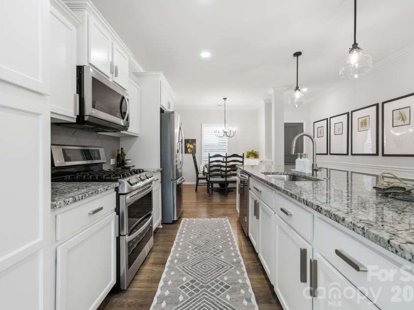30132 Turtle Point Court, Lancaster, SC 29720.  MLS# CAR4360066, YatesRealty ID 9433. Kitchen