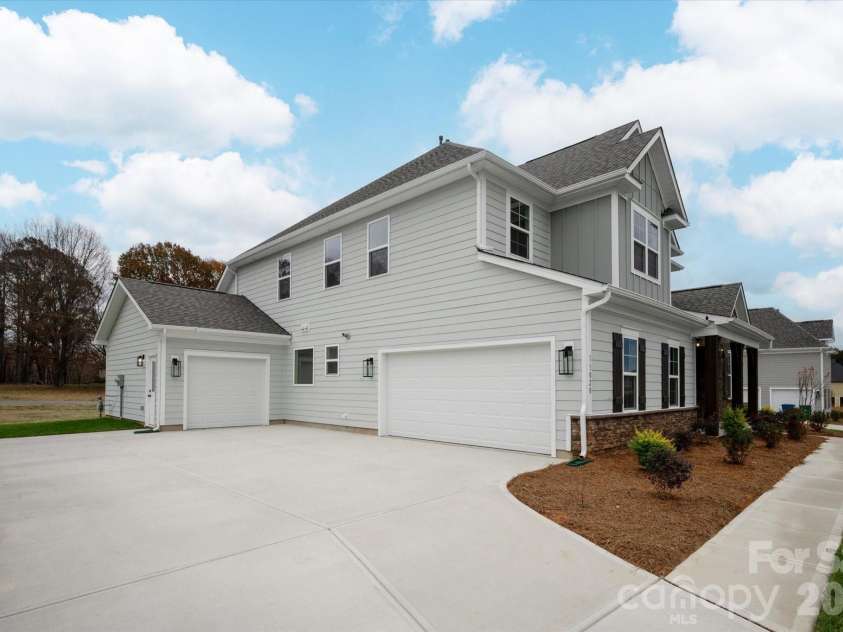 11020 Tyler Brook Lane, Mint Hill, NC 28227.  MLS# CAR4223643, YatesRealty ID 9434. 