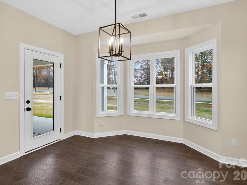 11020 Tyler Brook Lane, Mint Hill, NC 28227.  MLS# CAR4223643, YatesRealty ID 9434. Breakfast