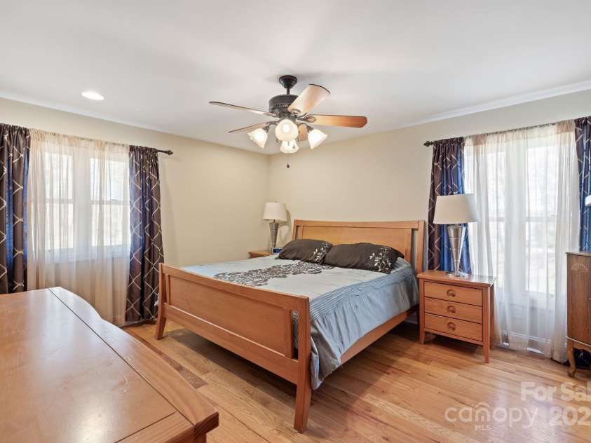 8194 Mallard Road, Denver, NC 28037.  MLS# CAR4241110, YatesRealty ID 9434. First Bedroom
