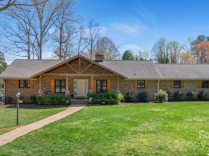 8194 Mallard Road, Denver, NC 28037.  MLS# CAR4241110, YatesRealty ID 9434. Front Elevation