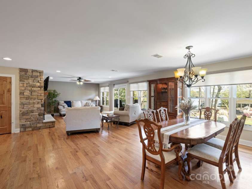 8194 Mallard Road, Denver, NC 28037.  MLS# CAR4241110, YatesRealty ID 9434. Open Floor Plan to Living Room