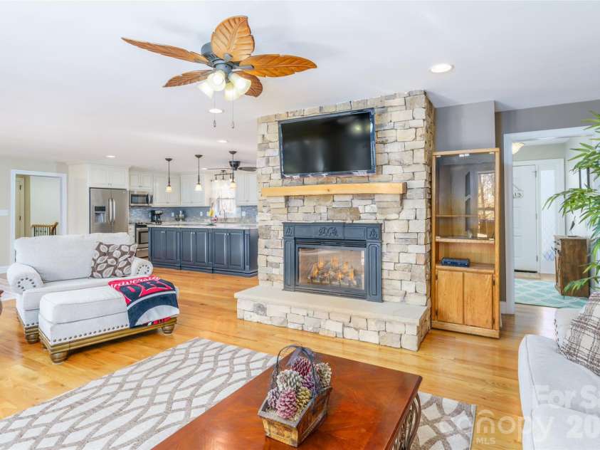 8194 Mallard Road, Denver, NC 28037.  MLS# CAR4337437, YatesRealty ID 9434. 