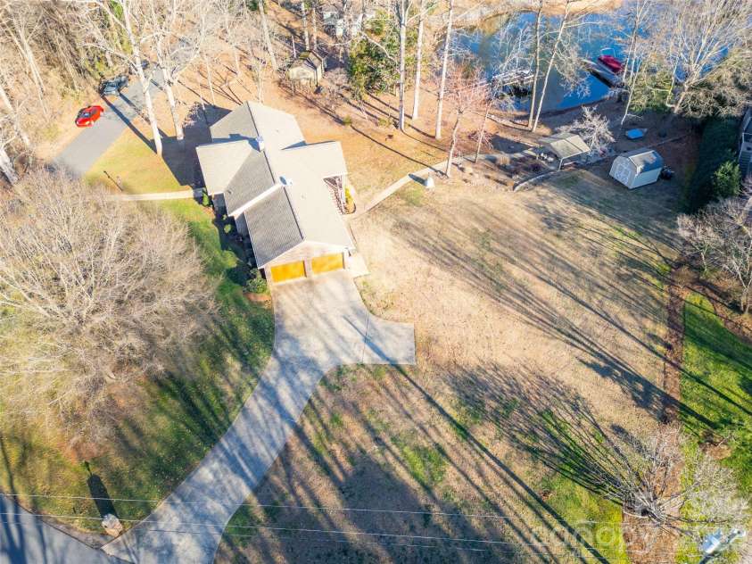8194 Mallard Road, Denver, NC 28037.  MLS# CAR4337437, YatesRealty ID 9434. 