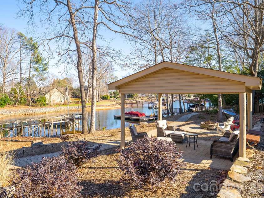 8194 Mallard Road, Denver, NC 28037.  MLS# CAR4337437, YatesRealty ID 9434. Covered Patio
