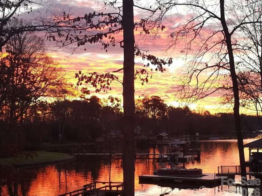 8194 Mallard Road, Denver, NC 28037.  MLS# CAR4337437, YatesRealty ID 9434. Enjoy amazing sunrises on the lake!