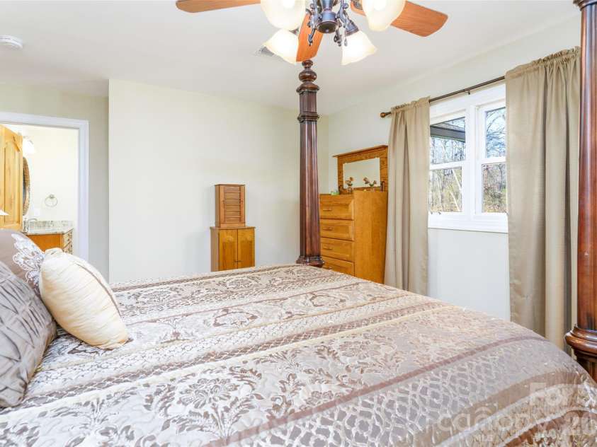 8194 Mallard Road, Denver, NC 28037.  MLS# CAR4337437, YatesRealty ID 9434. Primary Bed #2