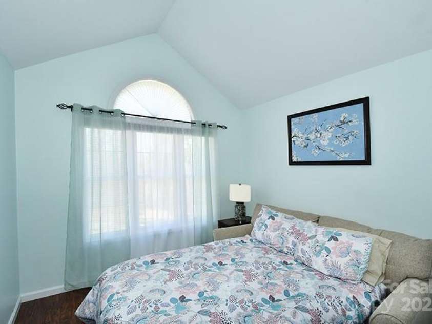 623 Roxboro Drive, Mount Gilead, NC 27306.  MLS# CAR4241281, YatesRealty ID 9435. 