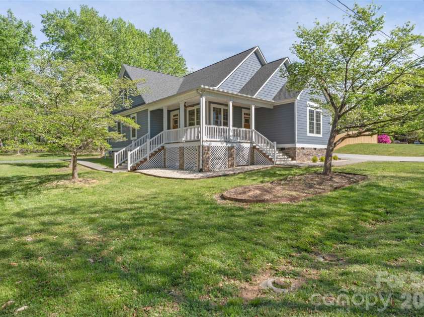 206 Montclair Drive, Locust, NC 28097.  MLS# CAR4305500, YatesRealty ID 9436. 