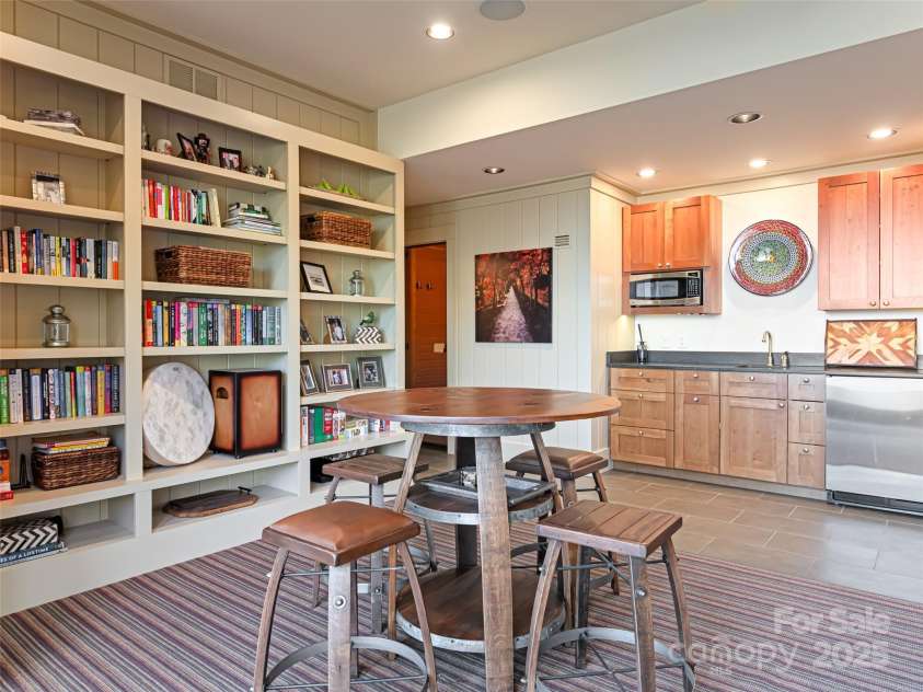 355 Doghobble Road, Lake Toxaway, NC 28747.  MLS# CAR4227971, YatesRealty ID 9436. 