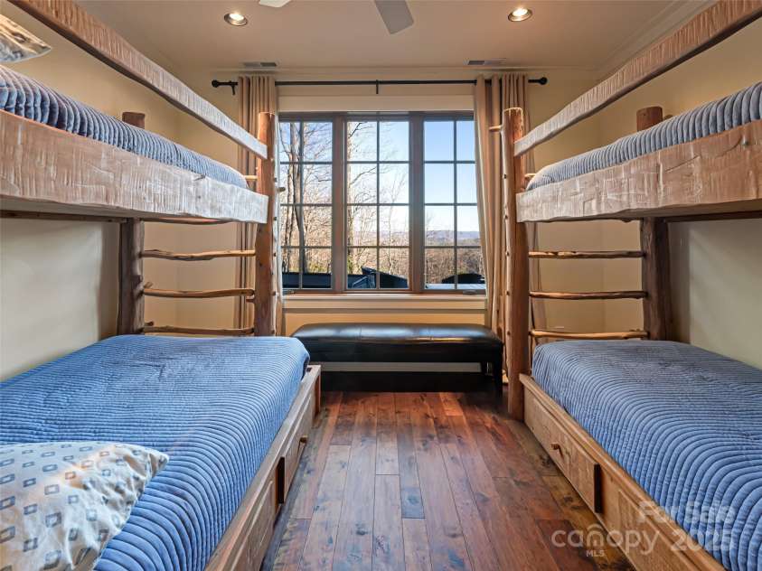 355 Doghobble Road, Lake Toxaway, NC 28747.  MLS# CAR4227971, YatesRealty ID 9436. 