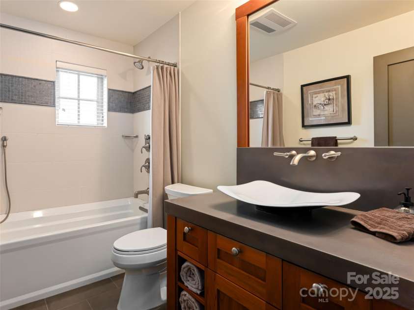 355 Doghobble Road, Lake Toxaway, NC 28747.  MLS# CAR4227971, YatesRealty ID 9436. 