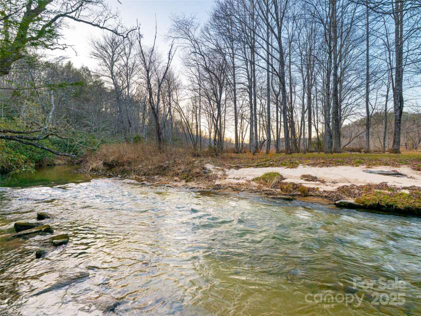 355 Doghobble Road, Lake Toxaway, NC 28747.  MLS# CAR4227971, YatesRealty ID 9436. 