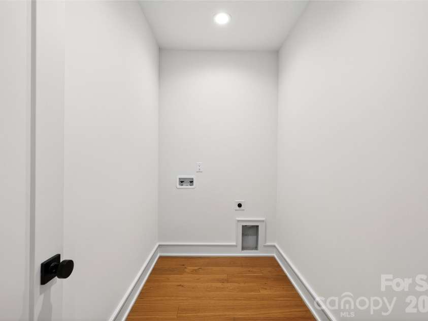 2711 Ruby Street, Charlotte, NC 28208.  MLS# CAR4338147, YatesRealty ID 9438. 