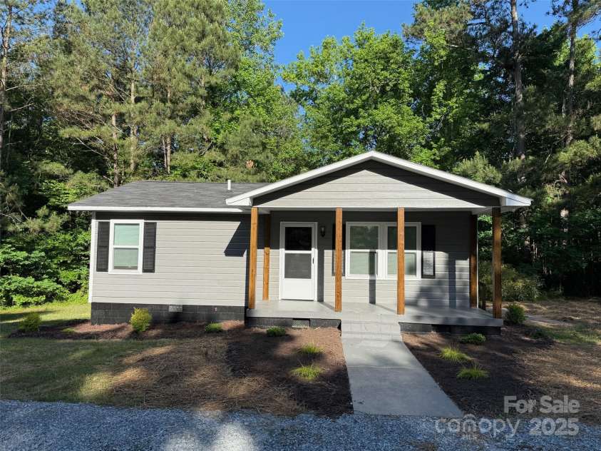 654 Old Nc 515 Highway, Wadesboro, NC 28170.  MLS# CAR4252107, YatesRealty ID 9438. 