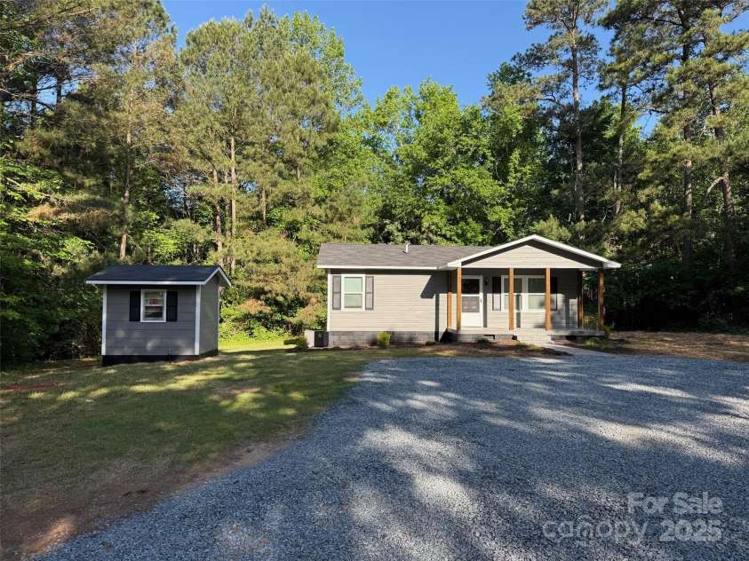 654 Old Nc 515 Highway, Wadesboro, NC 28170.  MLS# CAR4252107, YatesRealty ID 9438. 