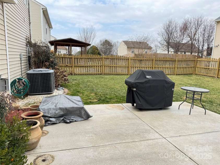 14809 Castletown House Drive, Charlotte, NC 28273.  MLS# CAR4223285, YatesRealty ID 9440. 