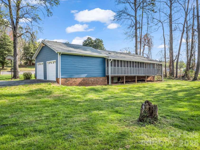 347 Crestview Street, Rutherfordton, NC 28139.  MLS# CAR4363550, YatesRealty ID 9440. 