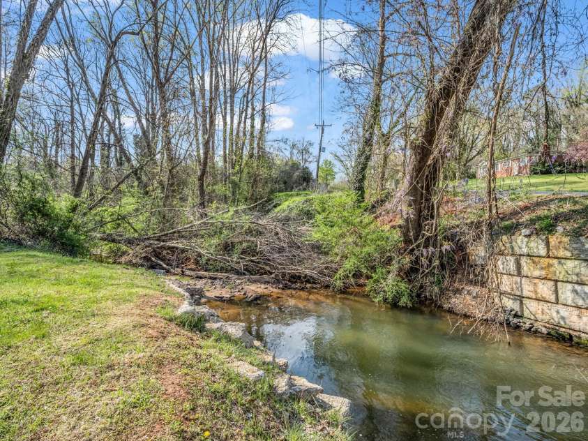 347 Crestview Street, Rutherfordton, NC 28139.  MLS# CAR4363550, YatesRealty ID 9440. 