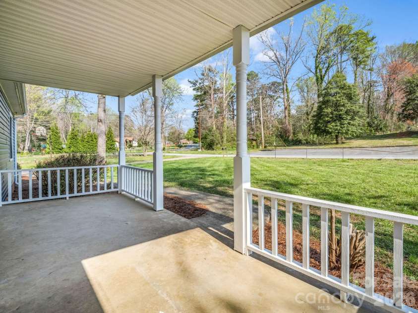 347 Crestview Street, Rutherfordton, NC 28139.  MLS# CAR4363550, YatesRealty ID 9440. 